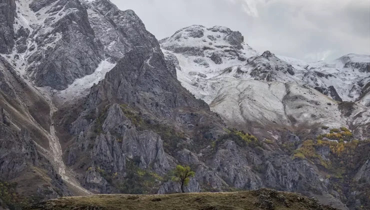 Tunceli’de Dağlar Karla Kaplandı